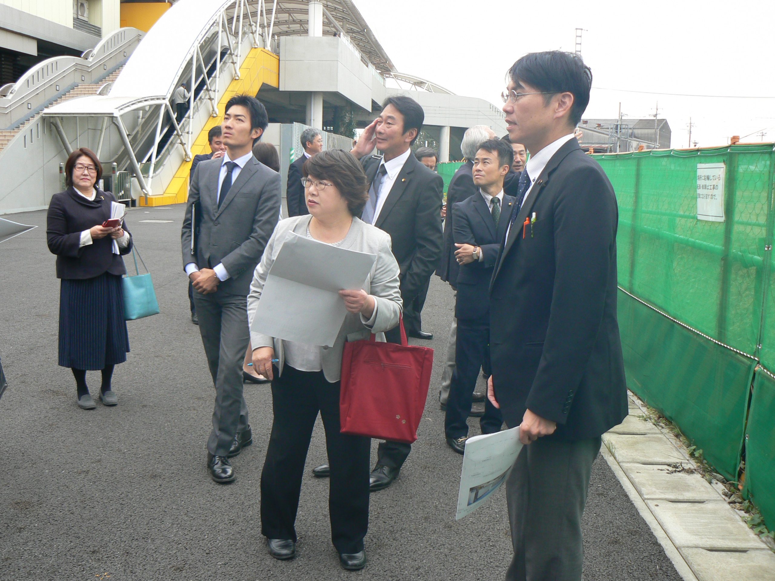 北口駅前広場から市有地活用について説明を受けました