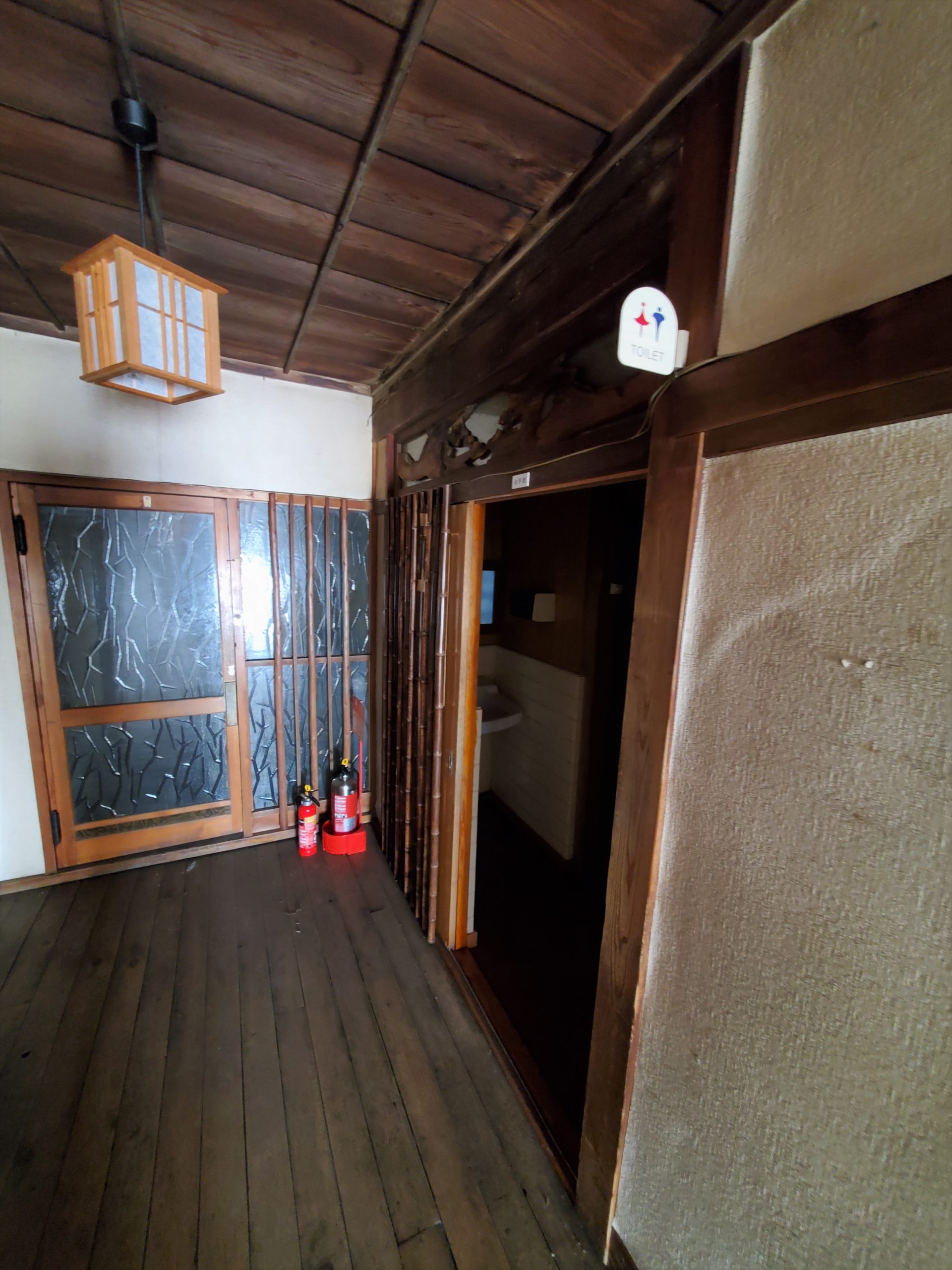 １階トイレ前