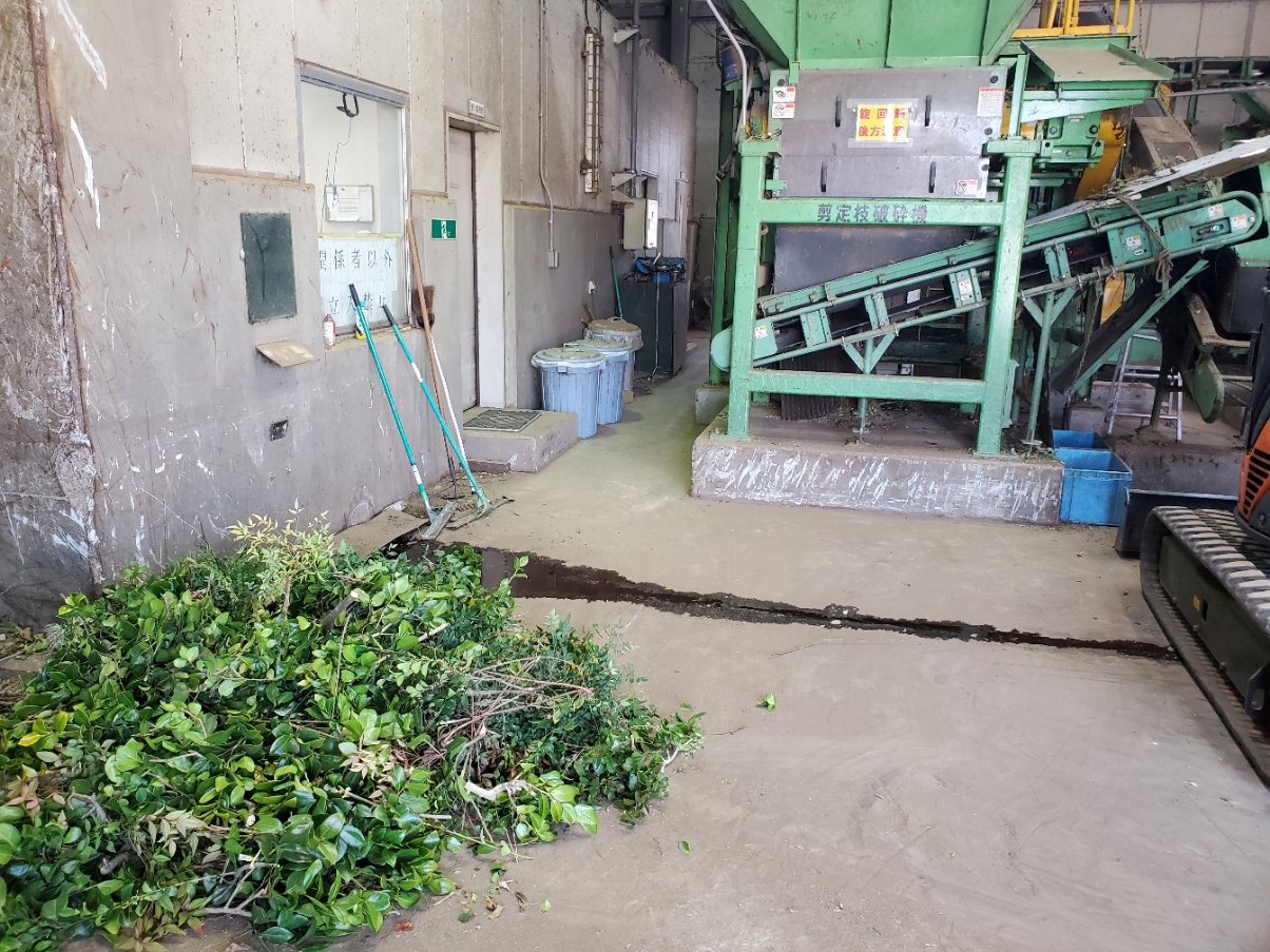 たい肥にするための粉砕機