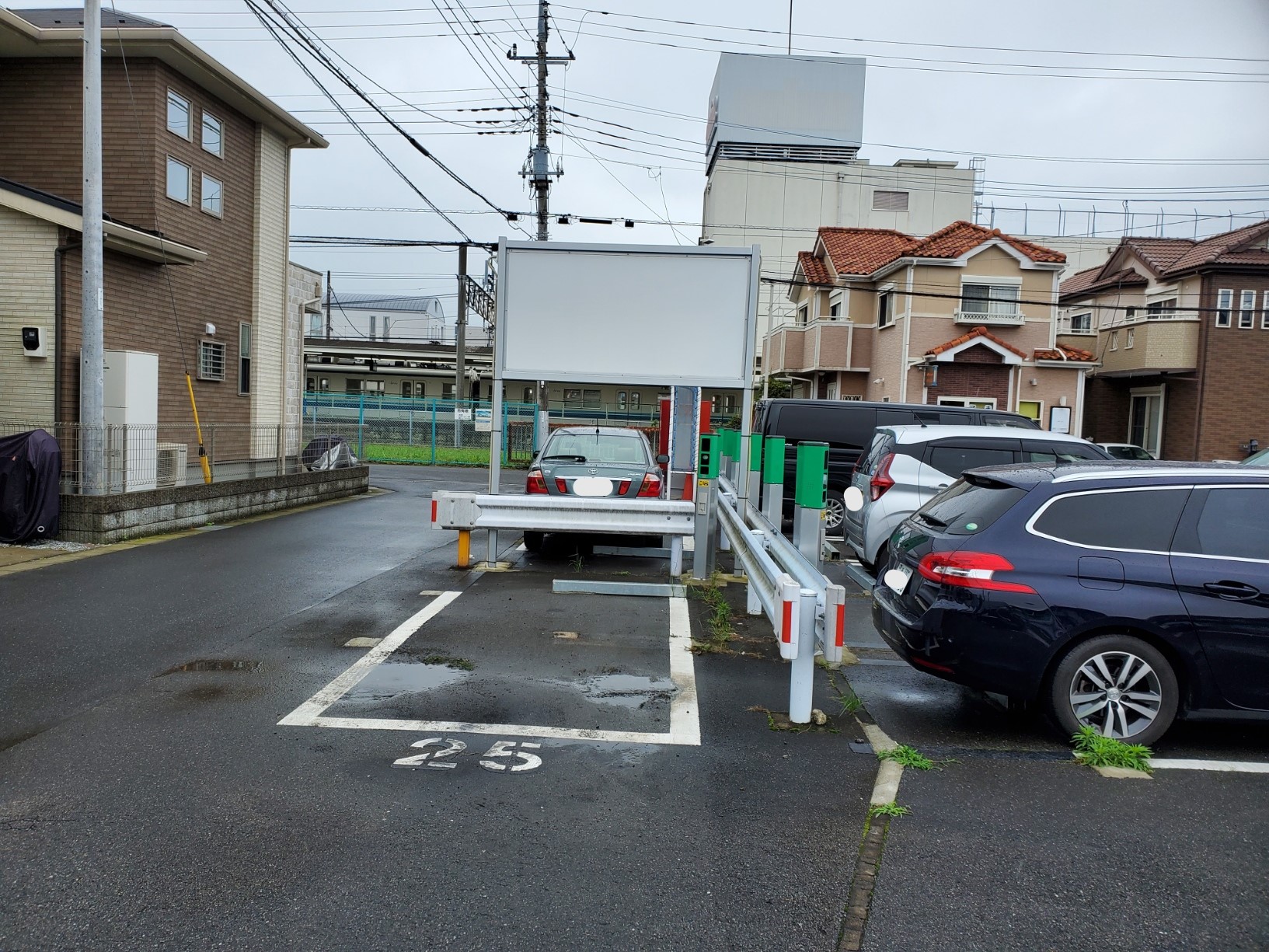 撤去後、駐車場管理会社のみなさん、ご苦労様でした。