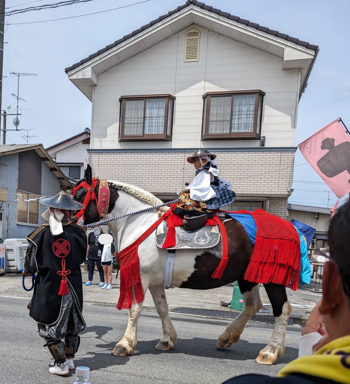 今年の乗馬最年少は３才とのことです、小さいころから、馬と一緒に家族として生活をしているからこそ、乗馬できるのでしょう。