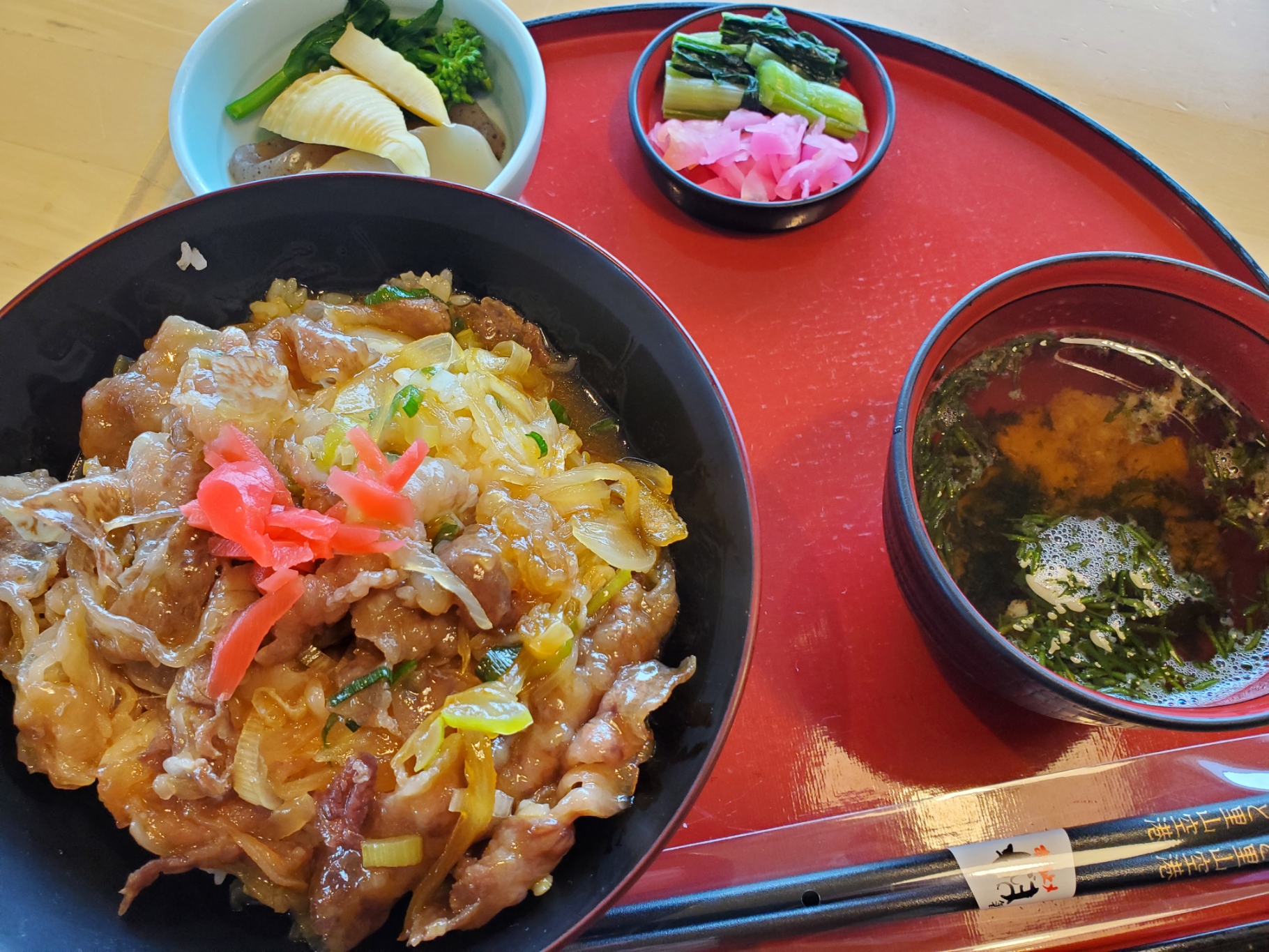能登空港…能登ギュ丼